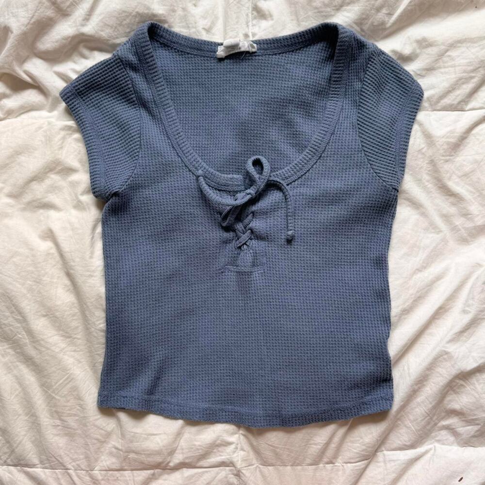 Outlaw Waffle knit lace up crop top Cap sleeve scoop neck thermal t shirt‎ sz m